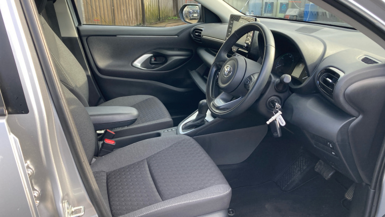Toyota Yaris 1.5 Hybrid Icon 5dr CVT Hybrid Hatchback